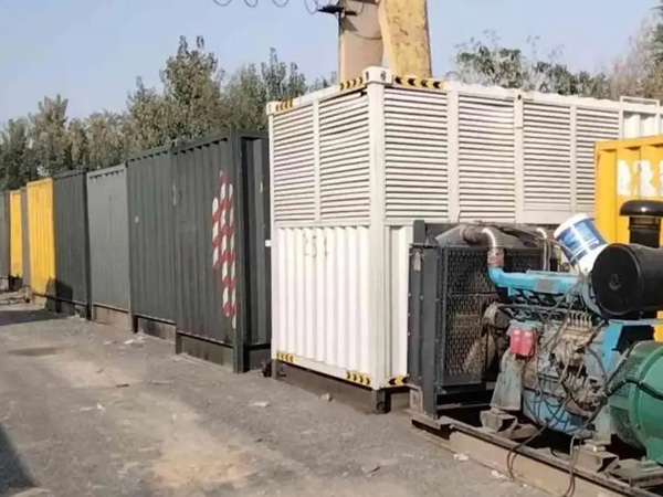 大关200KW柴油发电机机组每小时油耗是多少？